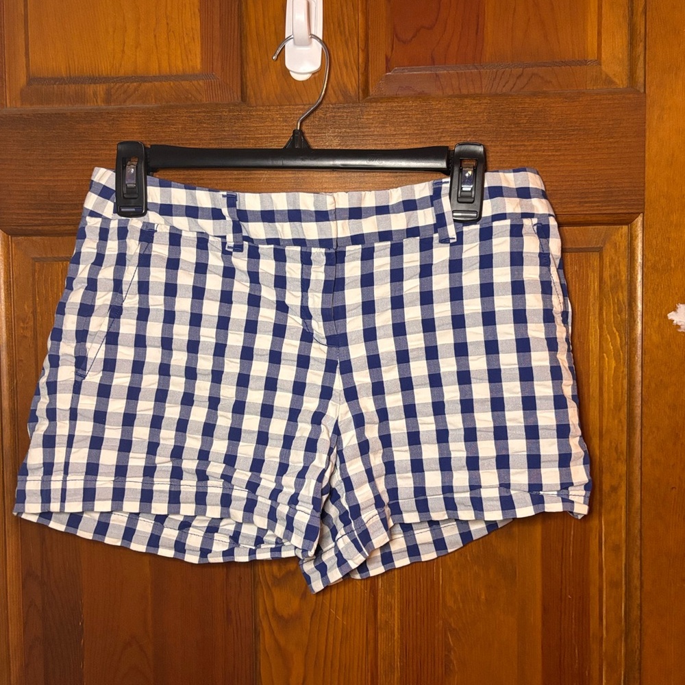 Ann Taylor LOFT Blue and White gingham Women Shorts size 0 4” short